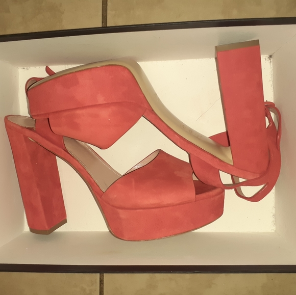 Red Velvet Barney New York Pumps - Picture 11 of 15